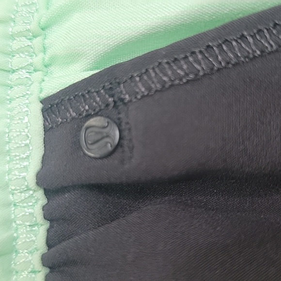 LULULEMON Black and Green Track Pants SIZE 2 - Picture 4 of 10